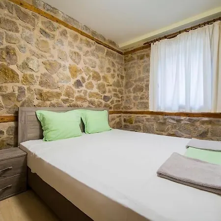 Вилла Petrini Spiti Пиргадикия Экстерьер фото