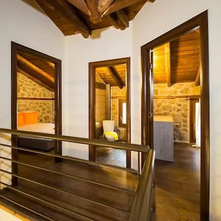 Вилла Petrini Spiti Пиргадикия Экстерьер фото
